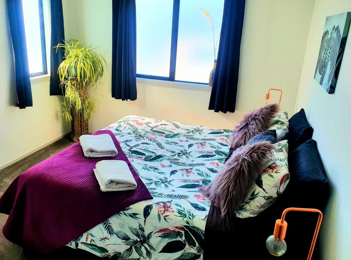 Villa Hawea Heaven: Superking Beds + Hot Tub + Mountain Wanaka Exterior foto